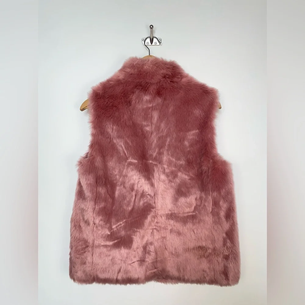 J.‎ Crew Pink Plush Faux Fur Vest Size Small